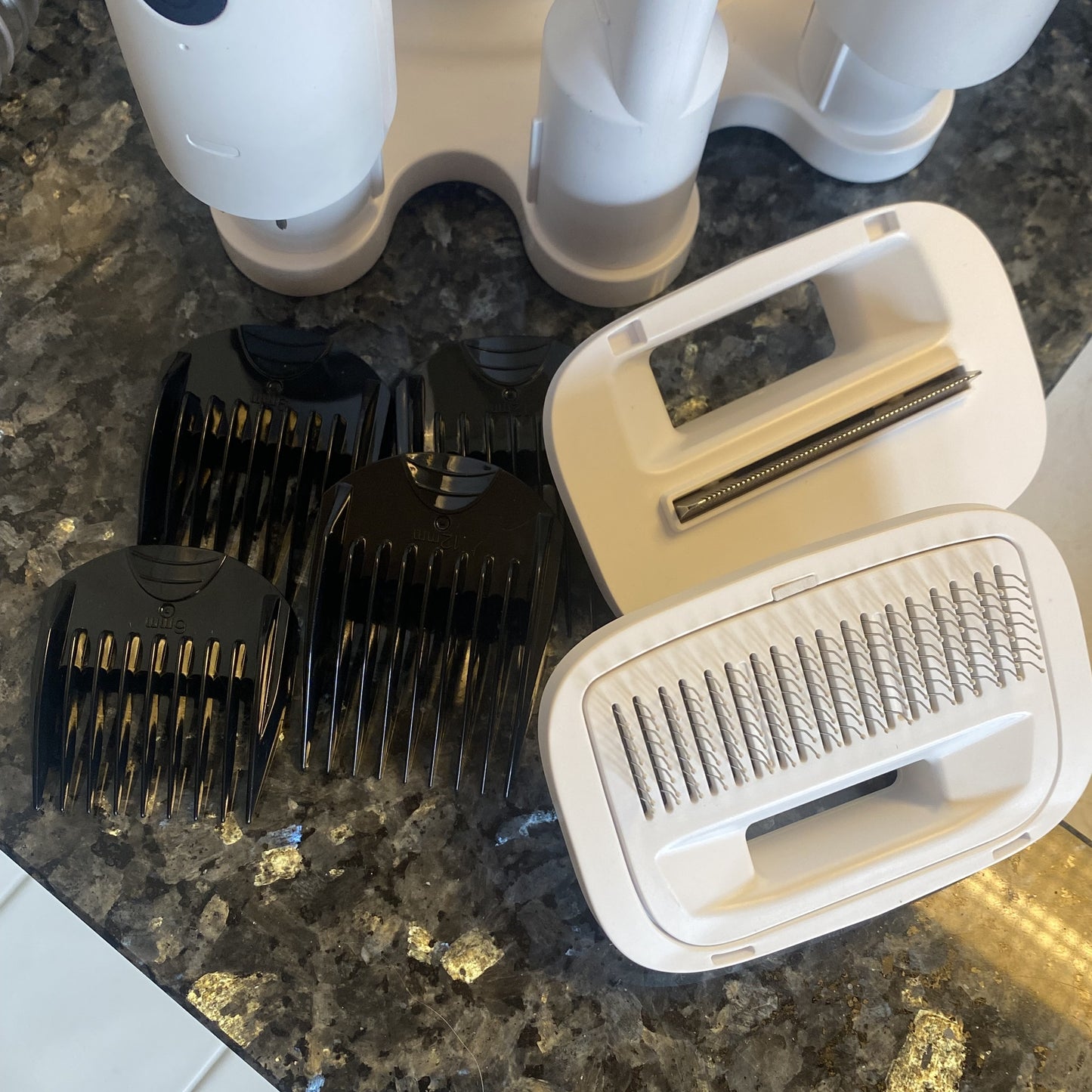 GroomPro™ Pelsplejesæt – Professionel hjemme-pleje uden rod